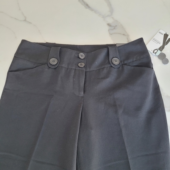 2 for $25 NWT Cropped black pants size 7-8 - Picture 4 of 4